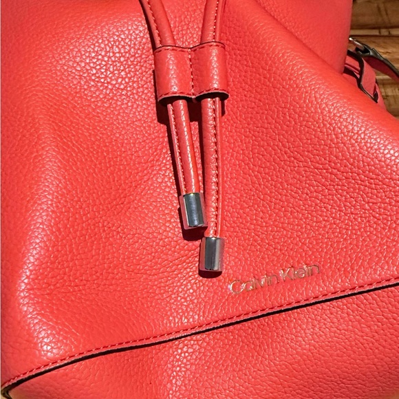 Calvin Klein Vibrant Coral Shoulder Bag - Picture 2 of 4